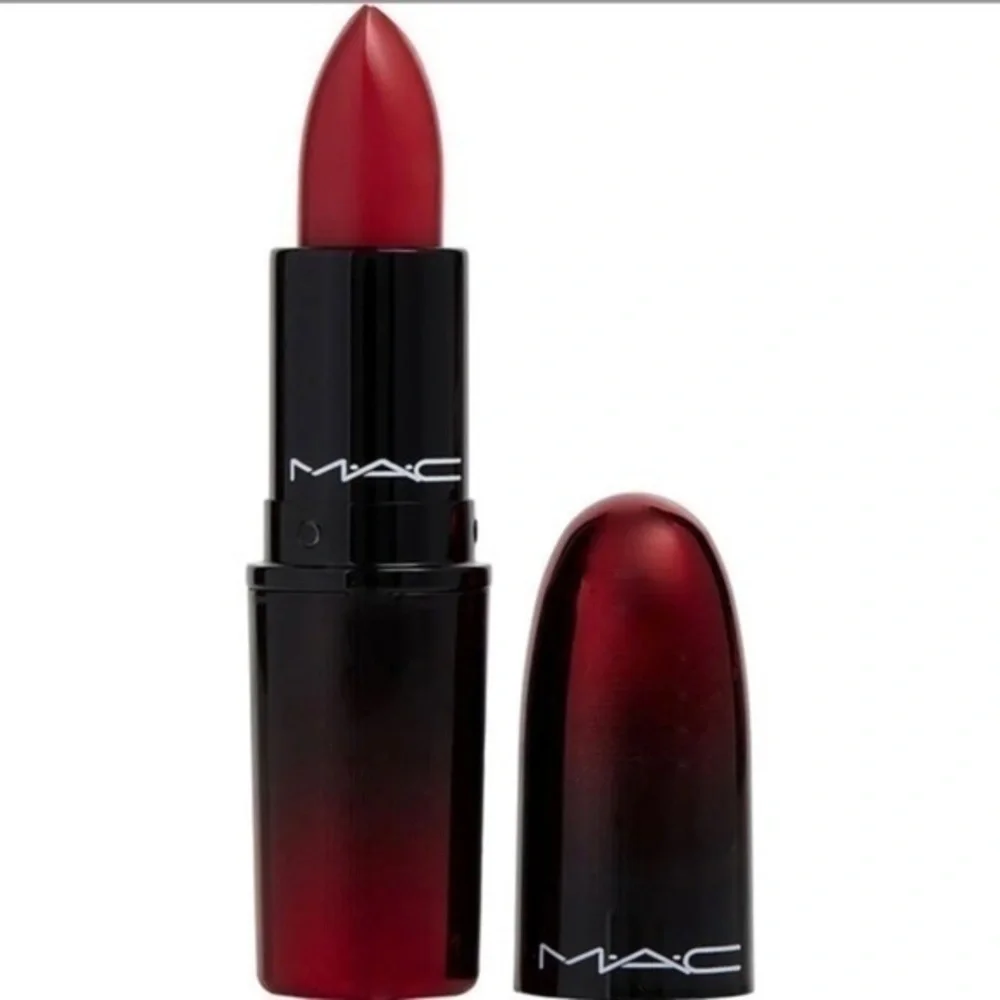 MAC-Love Me Lipstick - My Little Secret (bright pinky coral)